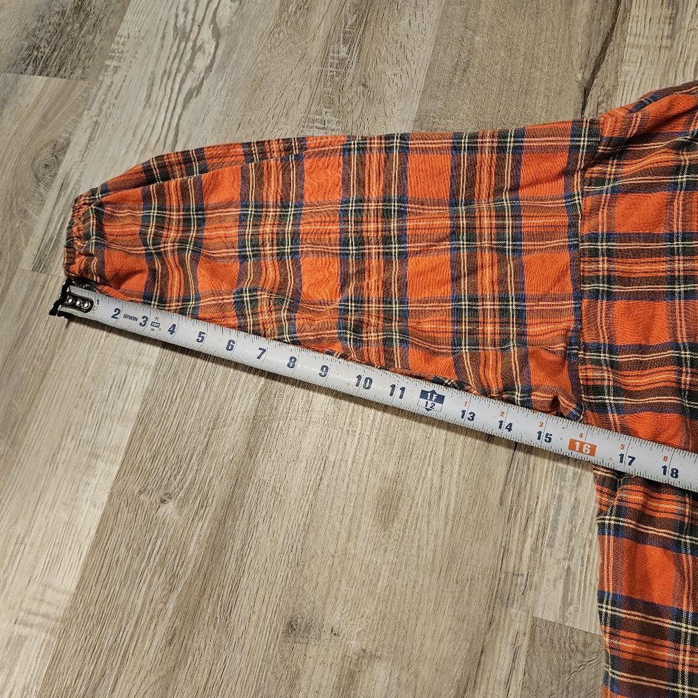 Handmade Plaid pullover - Picture 6 of 9